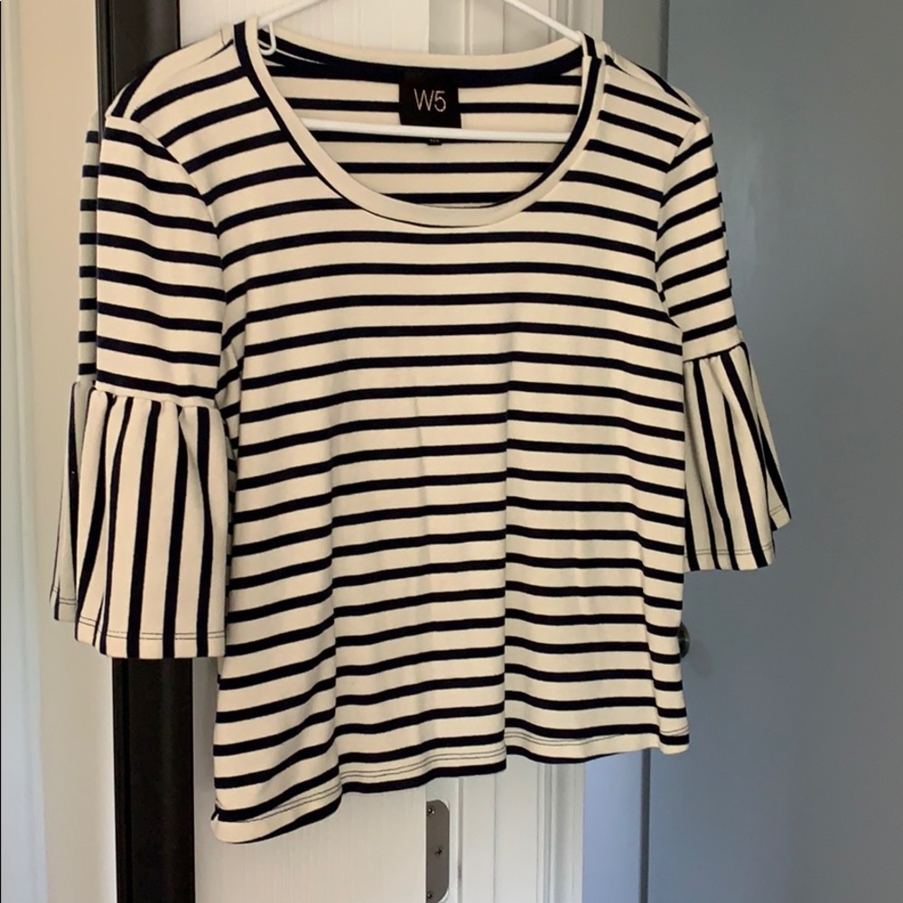 Striped quarter length shirt